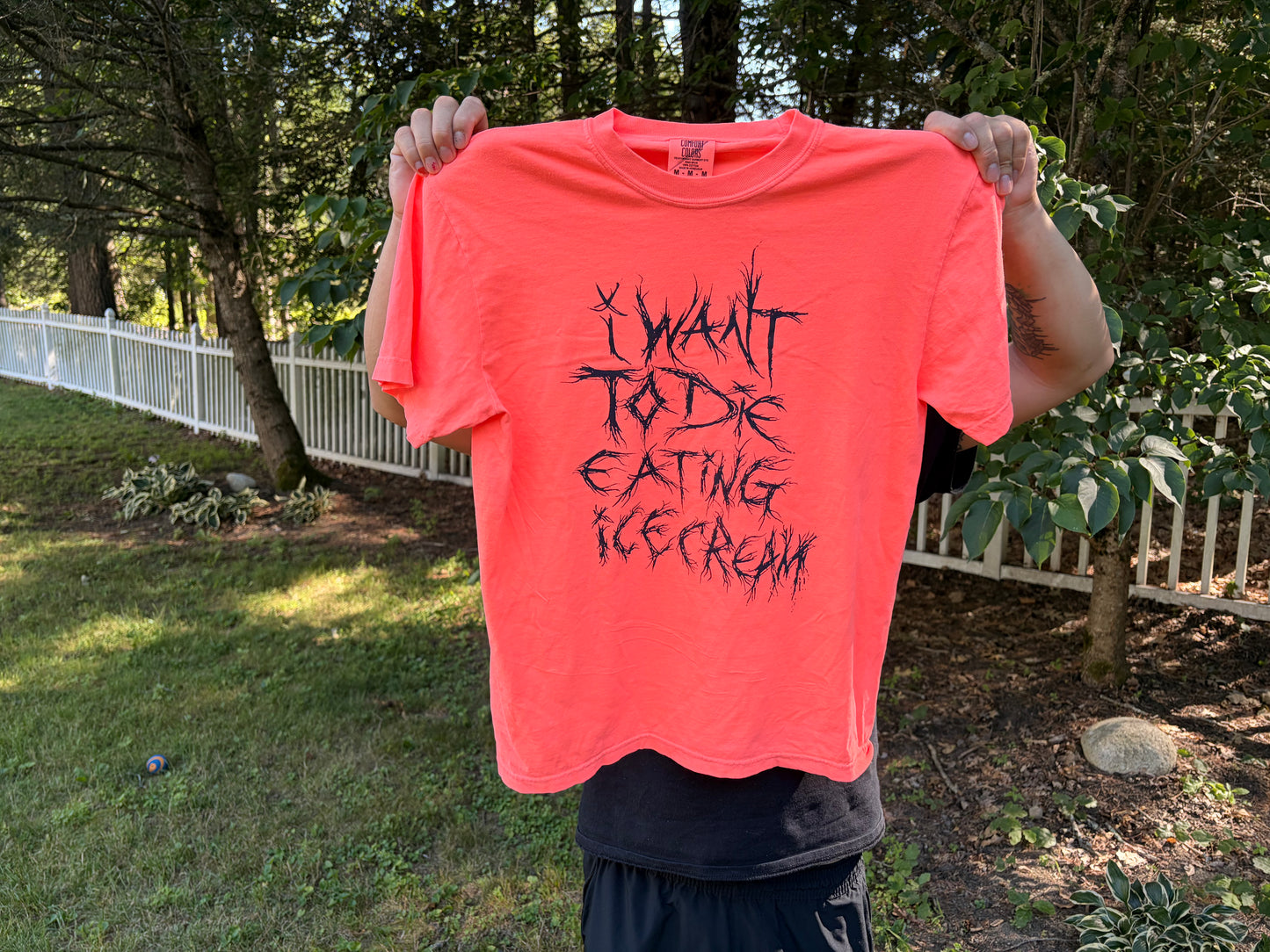 Medium "I want to die eating ice cream" T-Shirt