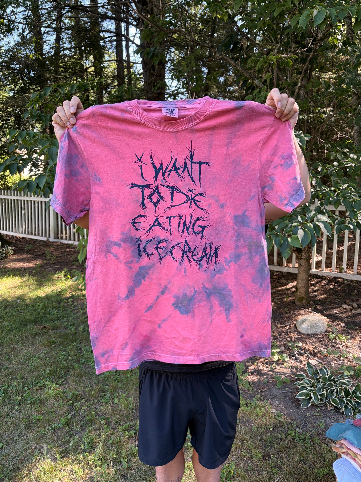 Large "I don't want to die eating ice cream" T-Shirt